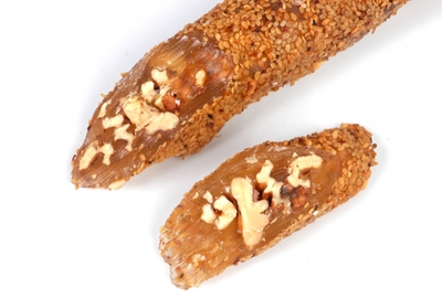 Sesame Coated Turkish Delight with Walnut